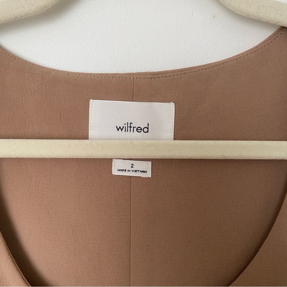 Aritzia Wilfred Rocco Vest Slim-fit Japanese crepe button-up vest Tan size 2 - Picture 4 of 8